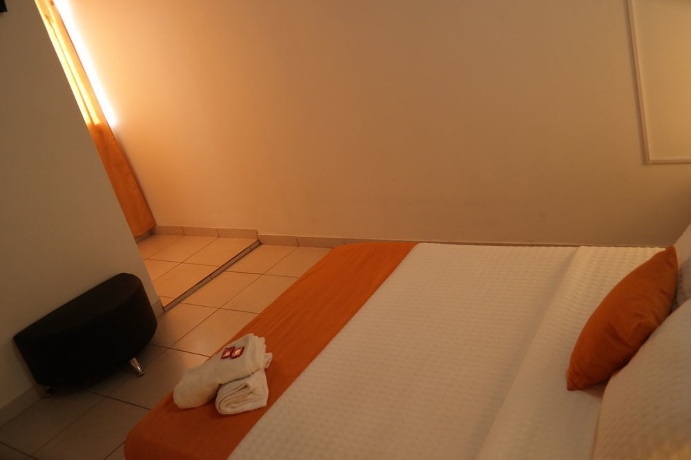 Otono Hostel San Gil Eksteriør billede