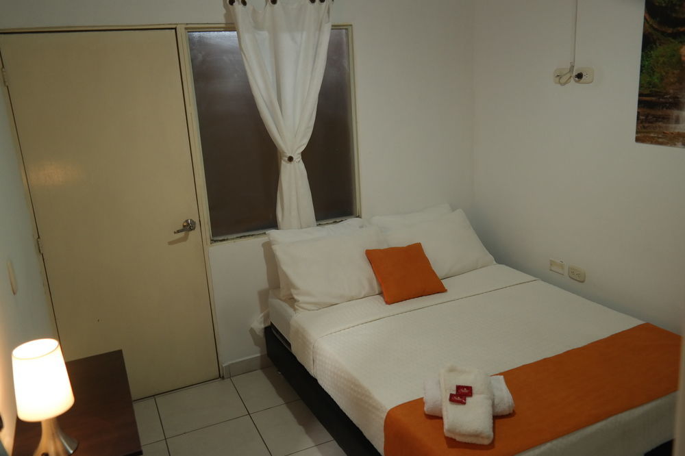 Otono Hostel San Gil Eksteriør billede